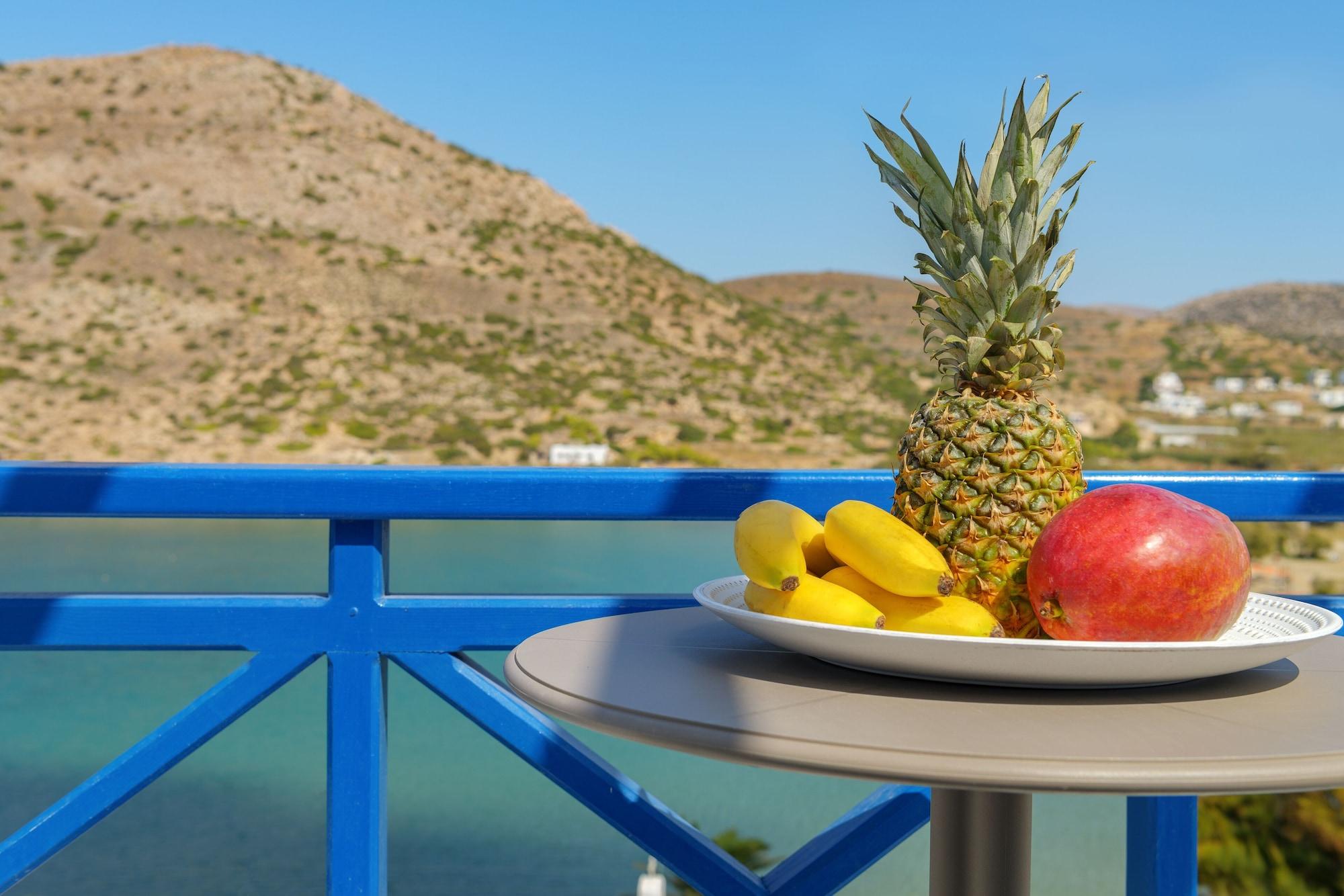 Dolphin Bay Seaside Resort & Suites Galissas Exterior foto