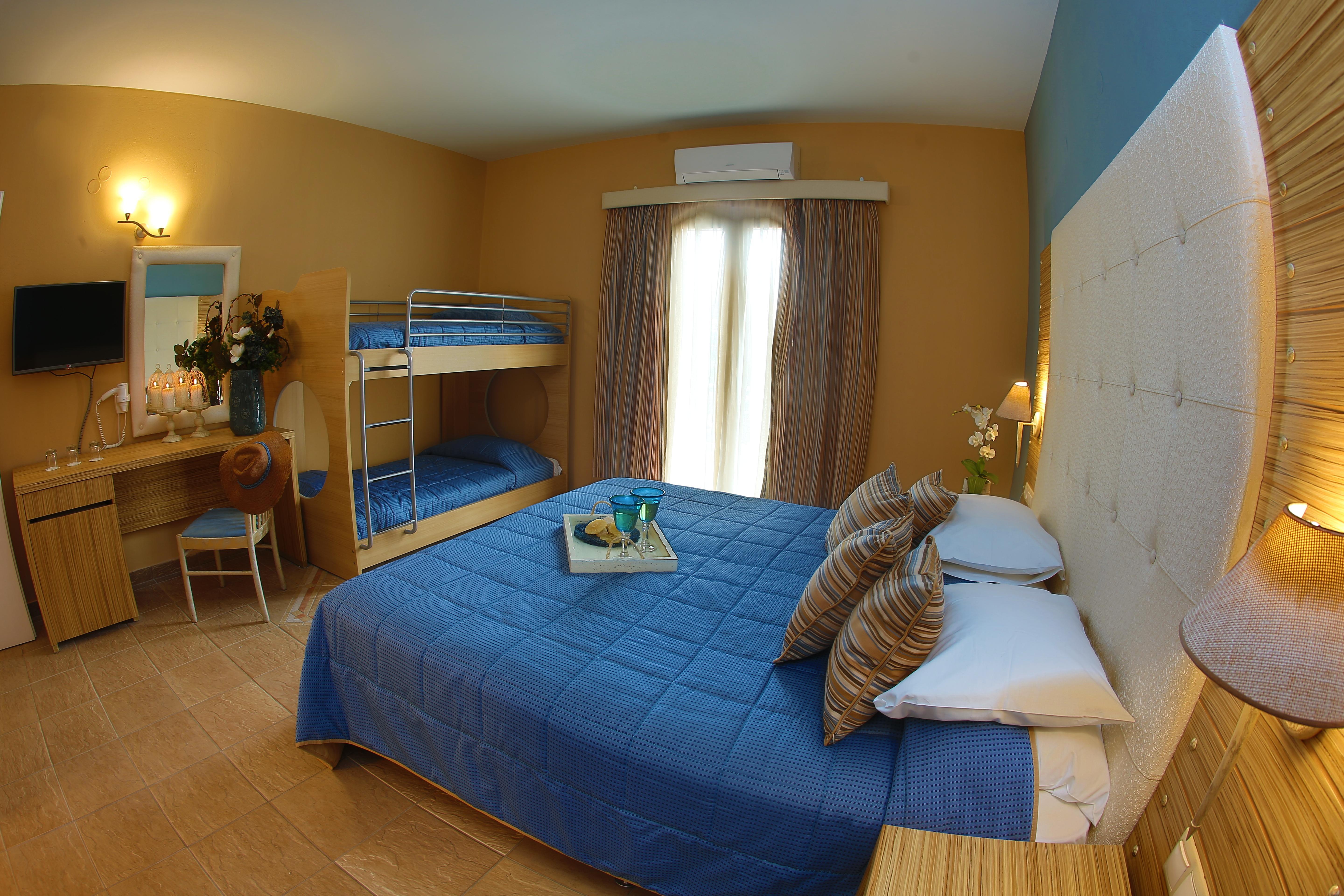 Dolphin Bay Seaside Resort & Suites Galissas Exterior foto