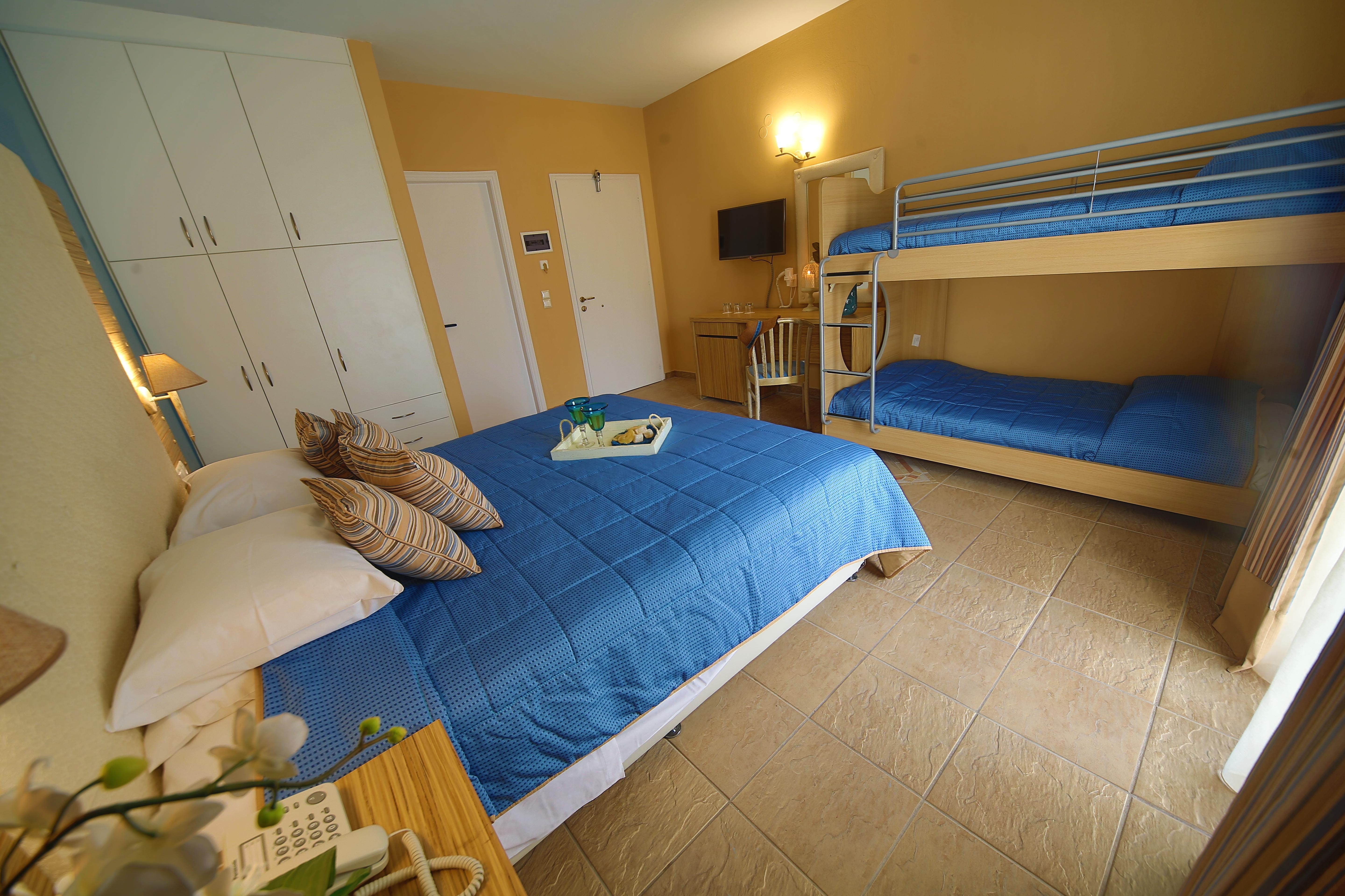 Dolphin Bay Seaside Resort & Suites Galissas Exterior foto