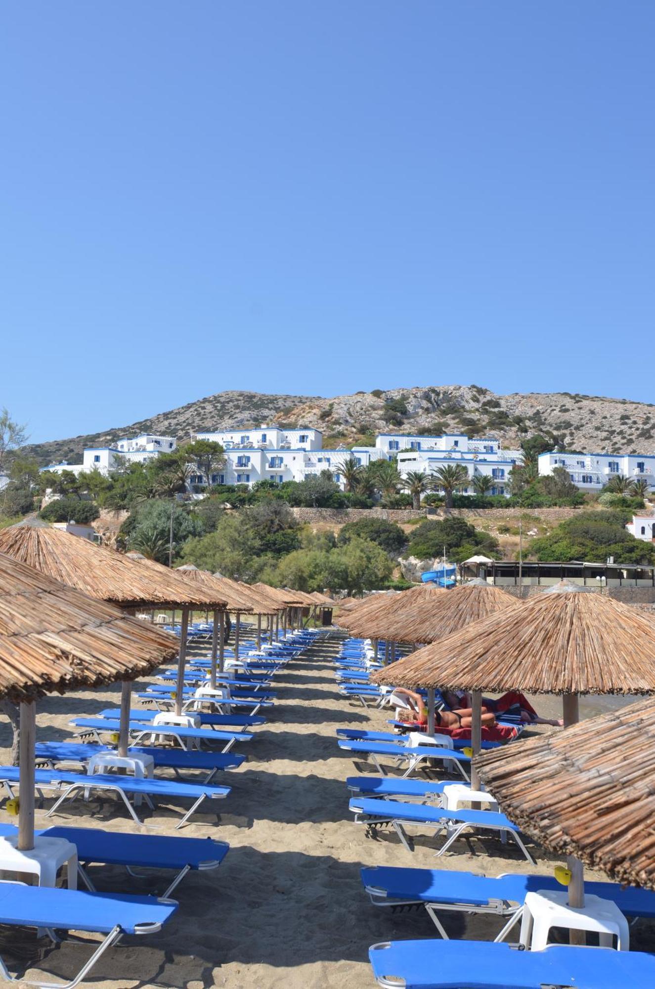 Dolphin Bay Seaside Resort & Suites Galissas Exterior foto