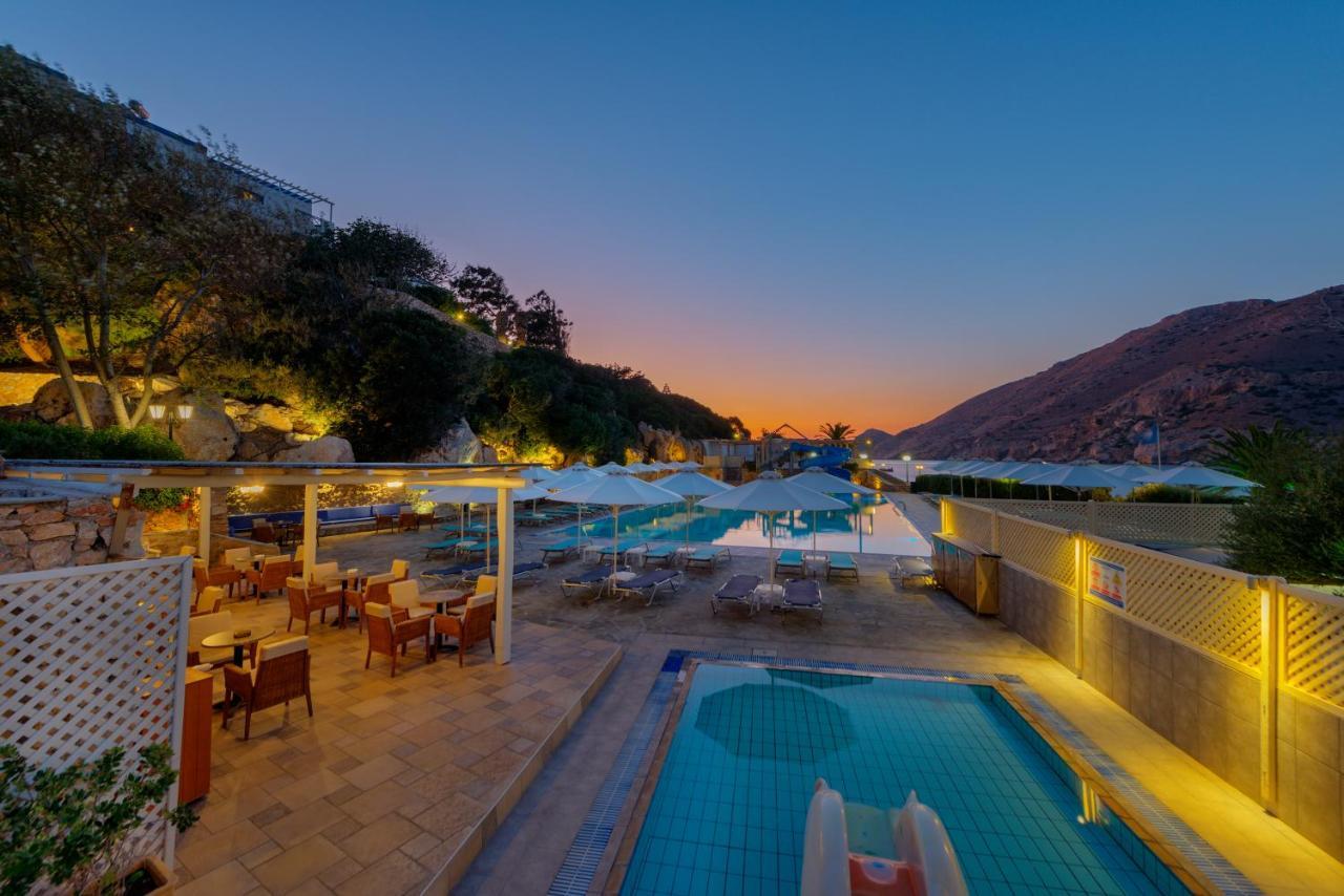 Dolphin Bay Seaside Resort & Suites Galissas Exterior foto