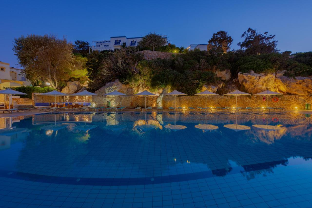 Dolphin Bay Seaside Resort & Suites Galissas Exterior foto