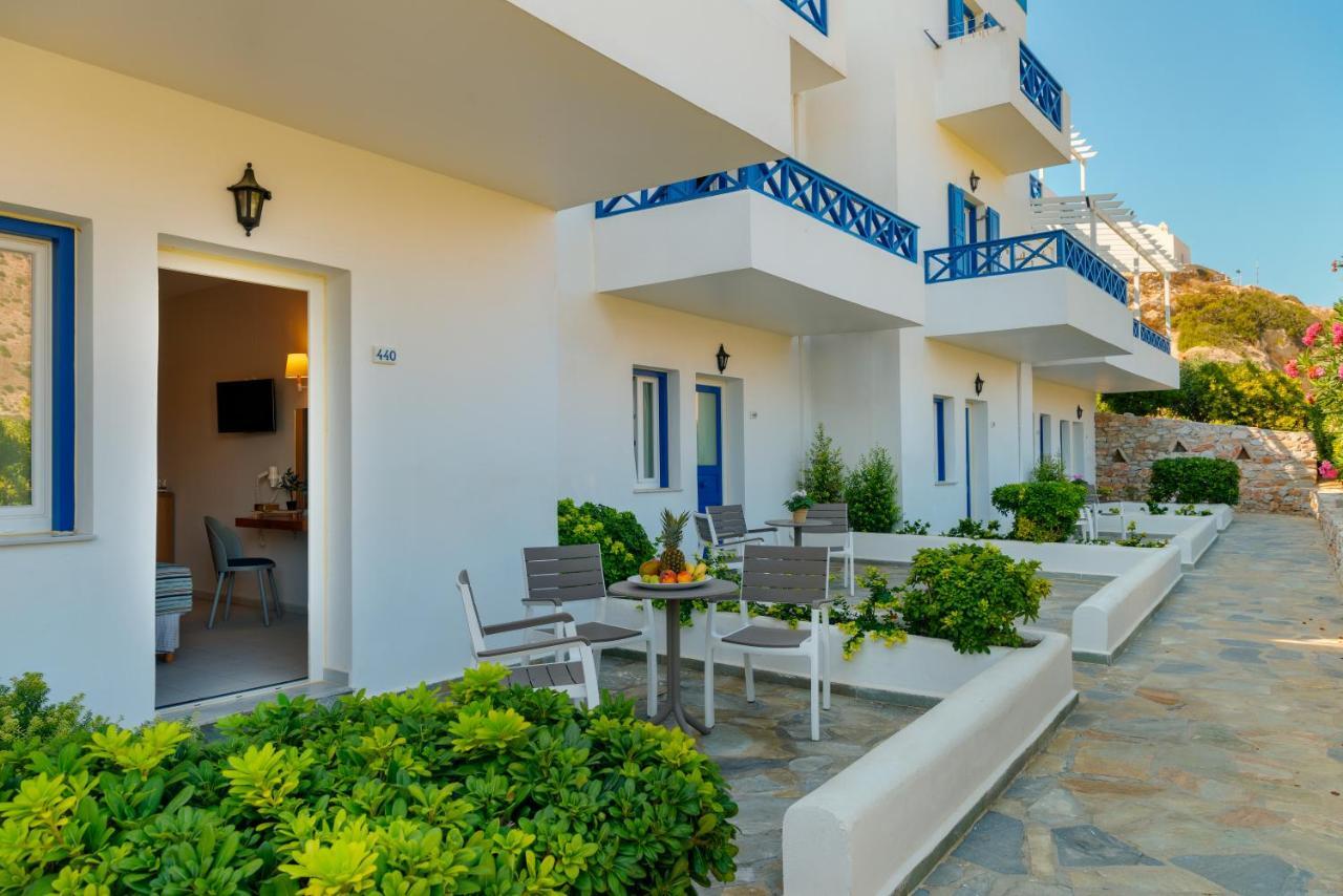 Dolphin Bay Seaside Resort & Suites Galissas Exterior foto